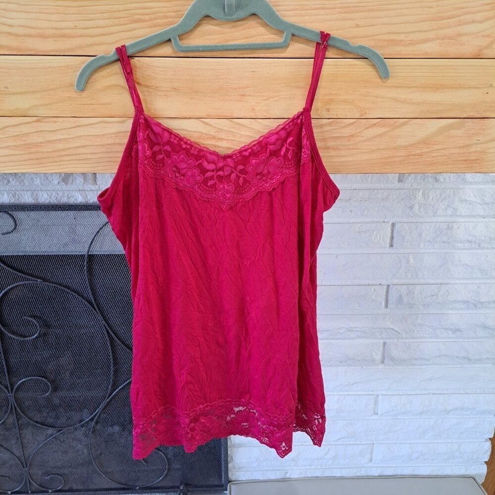 Y2K Tank Top Women's Size XL Maroon V-neck Lace Collar And Hem Spaghetti Strap